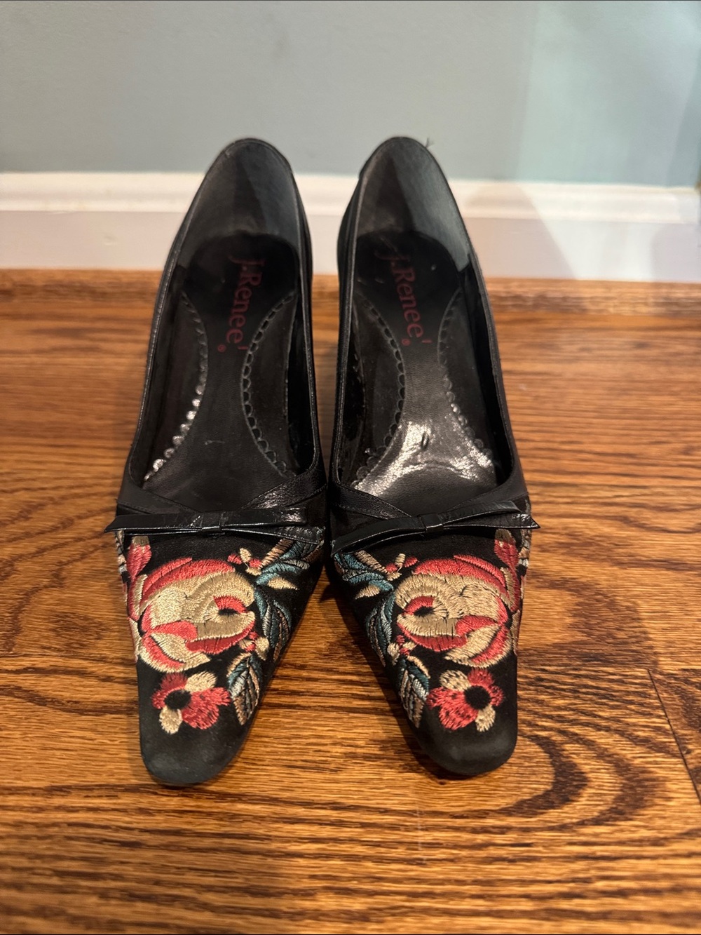 J.Renee Black Pumps with Red and Cream Floral Embroidery